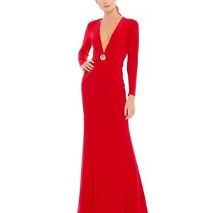 GATHERED PEARL LONG SLEEVE KEYHOLE GOWN size 2 red brand new